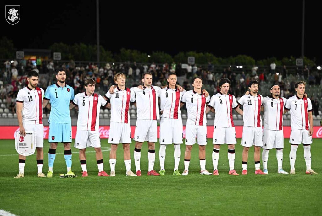 საქართველოს 21-წლამდელთა ნაკრების მწვრთნელმა რამაზ სვანაძემ ოქტომბრის მატჩებისთვის შემადგენლობა დაასახელა