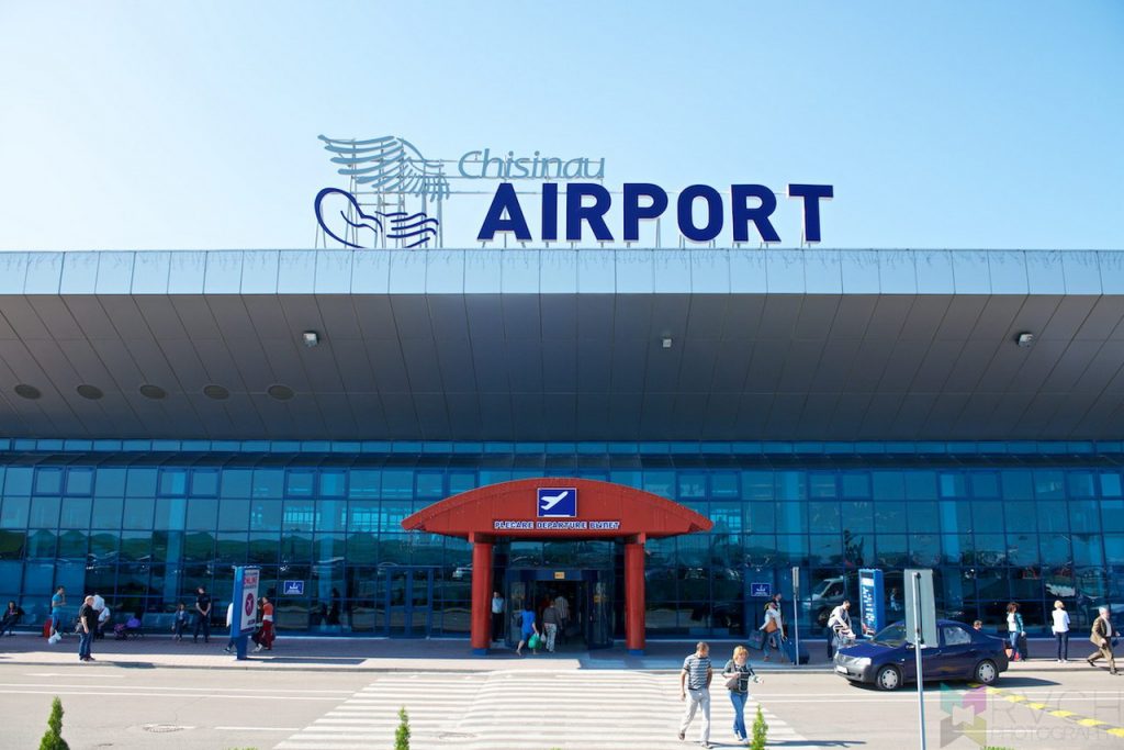 კიშენეუს აეროპორტში ევაკუაცია გამოცხადდა, ადგილზე გამნაღმველები იმყოფებიან