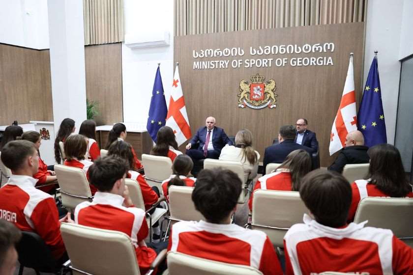 სპორტის მინისტრი სასკოლო ოლიმპიადის გამარჯვებულ გუნდებს შეხვდა