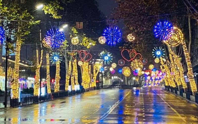 საახალწლო ღონისძიებებთან დაკავშირებით, 1 დეკემბრიდან დედაქალაქის გარკვეულ ქუჩებზე საავტომობილო მოძრაობა შეიზღუდება