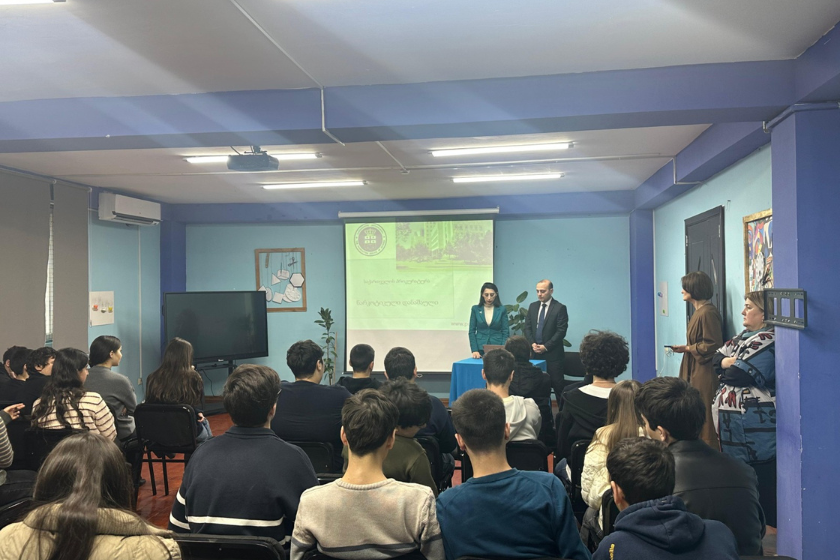 აჭარის ავტონომიური რესპუბლიკის პროკურატურის პროკურორებმა, ანტინარკოტიკული კამპანიის ფარგლებში ბათუმის სკოლა-ლიცეუმის…