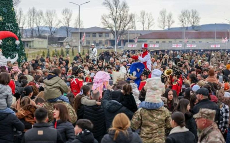 მე-3 ქვეით ბრიგადაში სამხედრო მომსახურეთა შვილებს საახალწლო ღონისძიებაზე უმასპინძლეს