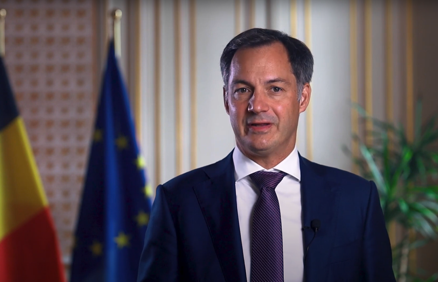 პრემიერი ამბობს, რომ აპირებს, ოთხშაბათს ტრამპს შეხვდეს, ბელგიის მონარქ ფილიპესთან ერთად და აცხადებს, რომ ამ შეხვედრას სულ…