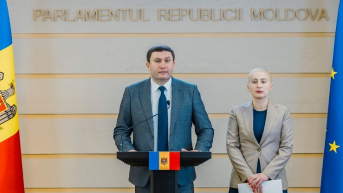 მოლდოველი პოლიტიკოსი ვლადიმერ ოდნოსტალკო: მოლდოვა დემოგრაფიულ კრიზისს და სიღარიბის ზრდას განიცდის, თუმცა მთავრობა დუმს და…