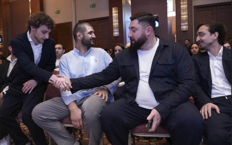 ლაშა ტალახაძე: მიხარია, რომ აჭარაში ჩვენი გუნდის ჩასვლამ ასეთი ინტერესი გამოიწვია, ახალგაზრდებთან დისკუსია საუკეთესო გზაა…