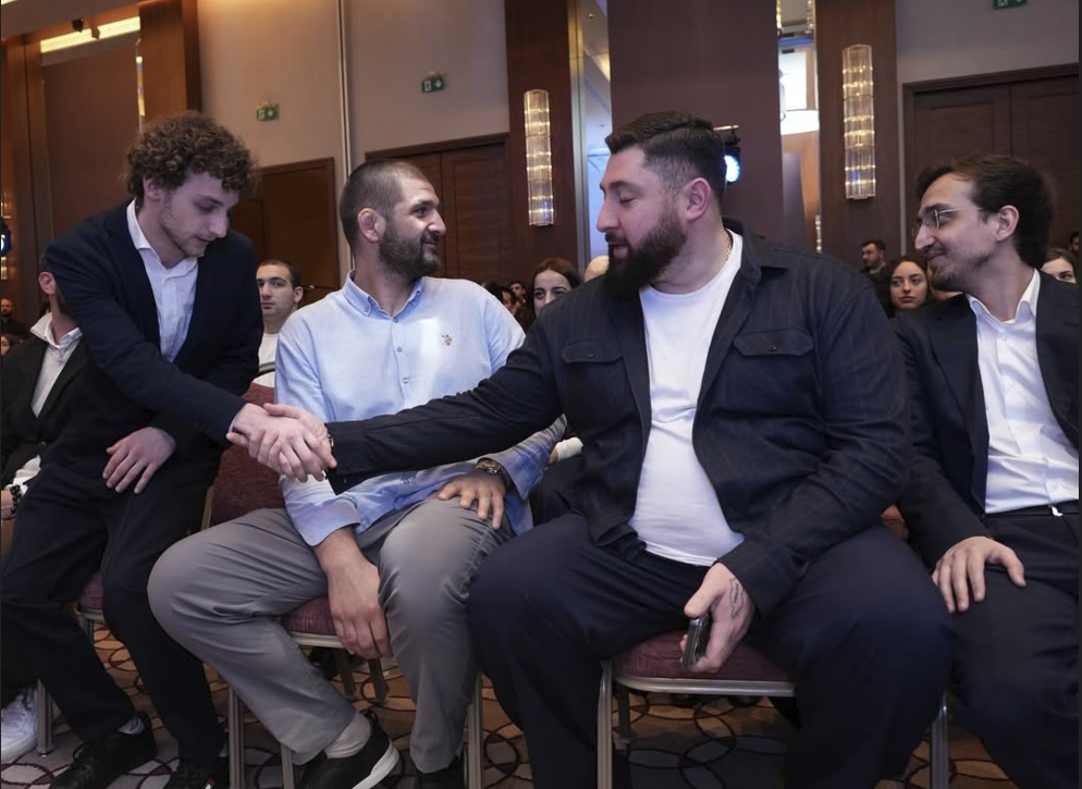 ლაშა ტალახაძე: მიხარია, რომ აჭარაში ჩვენი გუნდის ჩასვლამ ასეთი ინტერესი გამოიწვია, ახალგაზრდებთან დისკუსია საუკეთესო გზაა…
