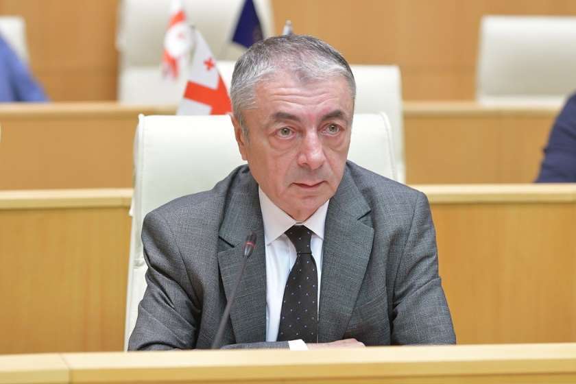 თენგიზ შარმანაშვილი დავით დარჩიაშვილის განცხადებაზე: არ არსებობს არა გლობალური ქსელი ? გინდა დიფ სთეითი დაარქვი, გინდა…