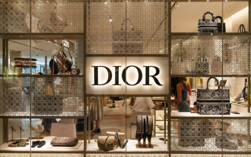 მედია: Dior-მა რუსეთში ორი სავაჭრო ნიშანი დაარეგისტრირა
