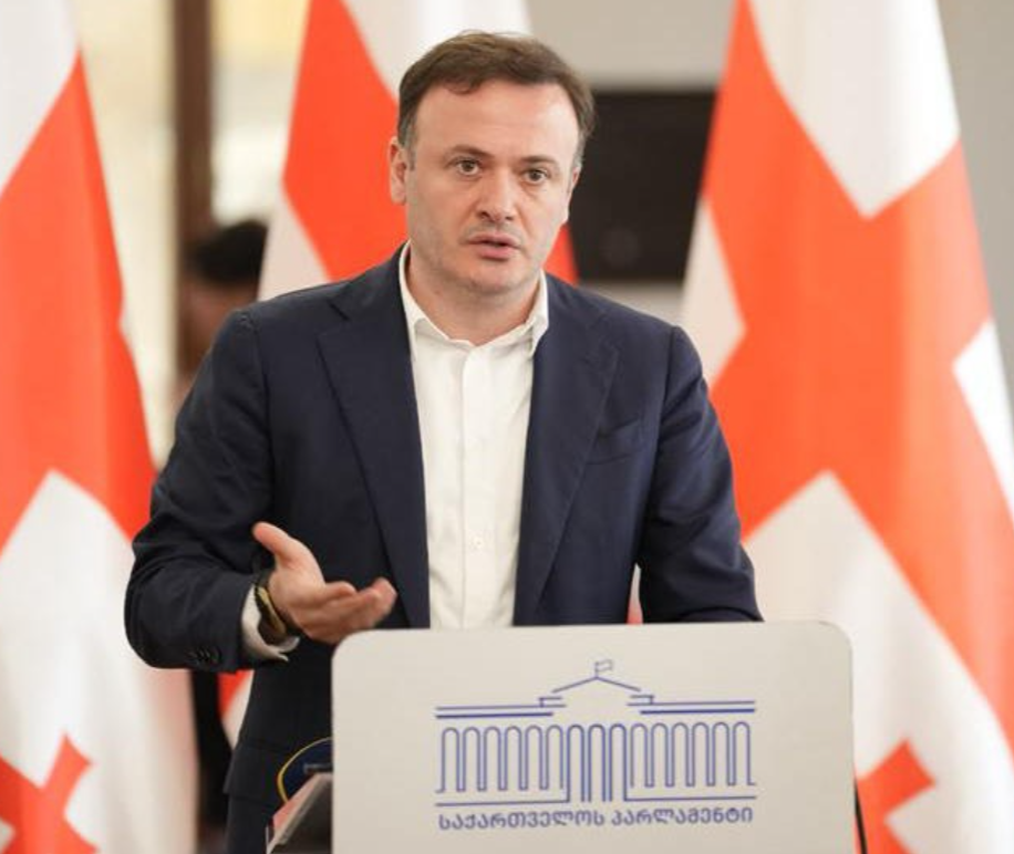 ირაკლი ზარქუა – რეგიონებში გასვლა ნიშნავს კარდაკარ, სოფელ-სოფელ სიარულს, ოპოზიციამ კი დარბაზი დაიქირავა, ასი სკამი დადგა და…