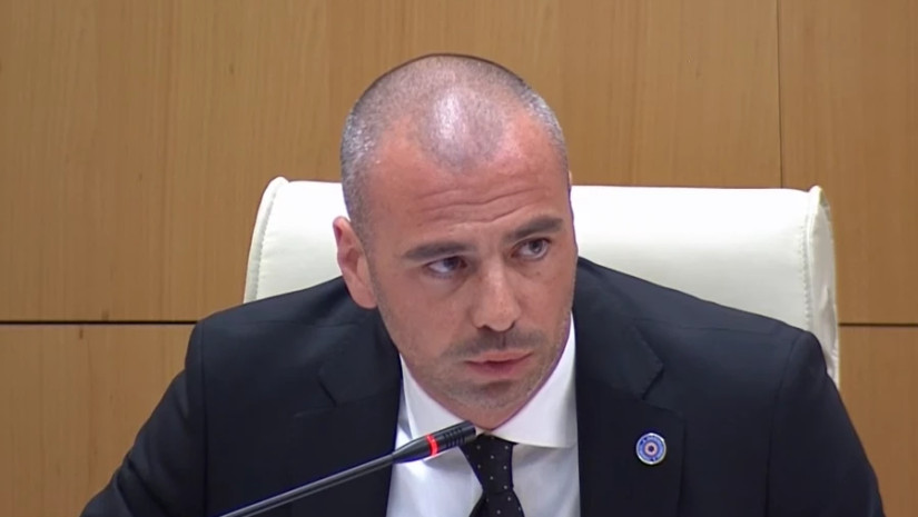 ლევან მაჭავარიანი გახარიას პარტიას: ხედავთ, როგორი ბრძოლაა კორუფციის წინააღმდეგ და როდესაც ყოფილ მაღალი თანამდებობის პირებს…