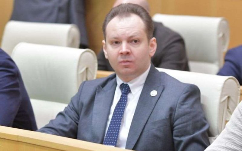 თორნიკე ჭეიშვილი გახარიას პარტიის ინიციატივაზე: გეყოთ იმის სითამამე თქვათ, რომ თქვენი პროექტის მიხედვით, “მოლოტოვის…