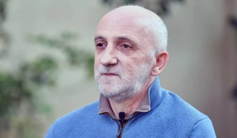 გია ხუხაშვილი ჩერგოლეიშვილზე: განსაკუთრებული შემთხვევაა, ყველას წყევლის მარჯვნივ და მარცხნივ