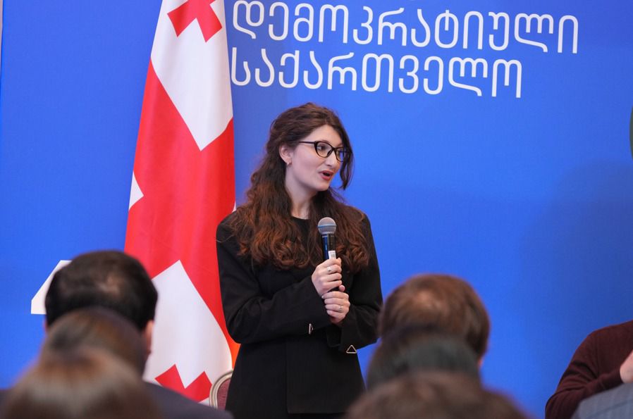 თეკლა თიკანაშვილი: გვჯერა, რომ სწორედ ახალგაზრდული ხმა და ახალგაზრდების ჩართულობა განსაზღვრავს ქვეყნის მომავალს – შიდა…