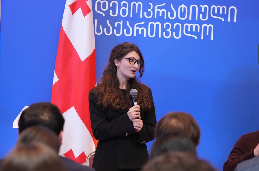 თეკლა თიკანაშვილი: ჩვენთვის კრიტიკულად მნიშვნელოვანია, რომ ახალგაზრდებთან მჭიდრო კომუნიკაციით გავიგოთ, რა საჭიროებები…