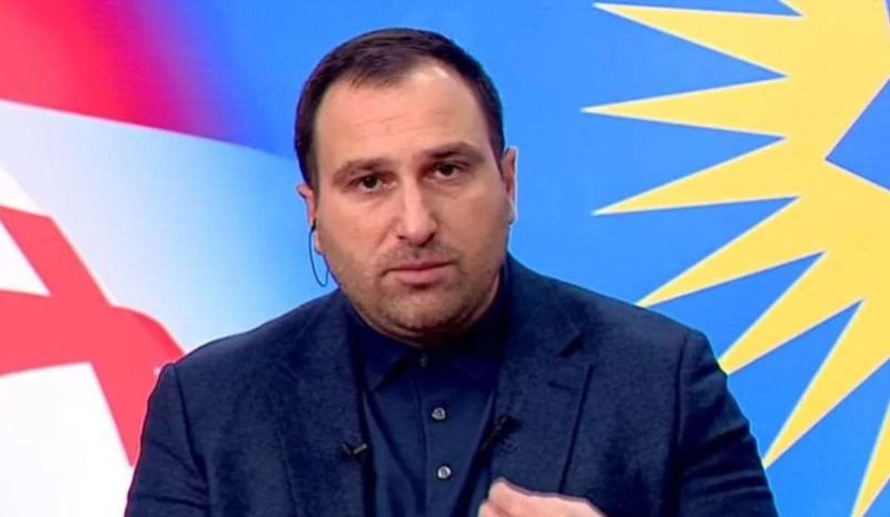 ირაკლი კირცხალია – ხალხი, რომელიც მონაწილეობდა გადატრიალებაში, პოლიციელს ურტყამდა და ადმინისტრაციულ შენობას წვავდა…