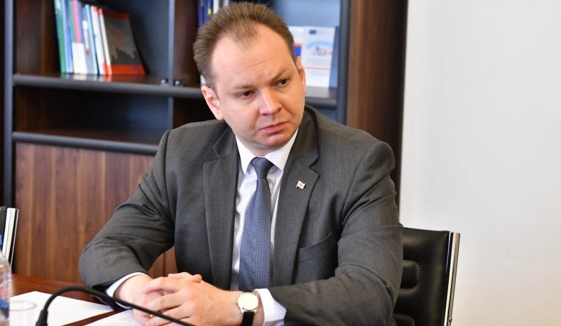 თორნიკე ჭეიშვილი: ხდება პროცედურების გამარტივება, რომლებიც შეიძლება საფუძვლად დაედოს კონკრეტული ოჯახის სოციალურად დაუცველთა…