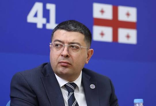 დიმიტრი სამხარაძე: ცალკეული პირები, რომელებიც დღეს “ქართულ ოცნებას”უსამართლოდ აკრიტიკებენ კვლავაც იღებენ დაფინანსებას…
