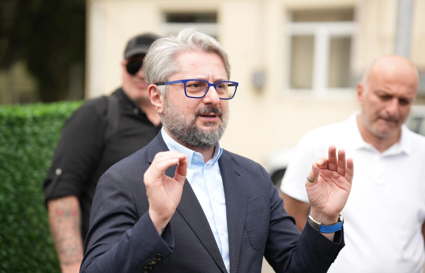 ნიკა გვარამიამ აგვისტოს ომის შემდეგ „ნაციონალური მოძრაობის“ რუსეთთან ლოიალური პოლიტიკის გამართლება სცადა, თუმცა კრიტიკის…