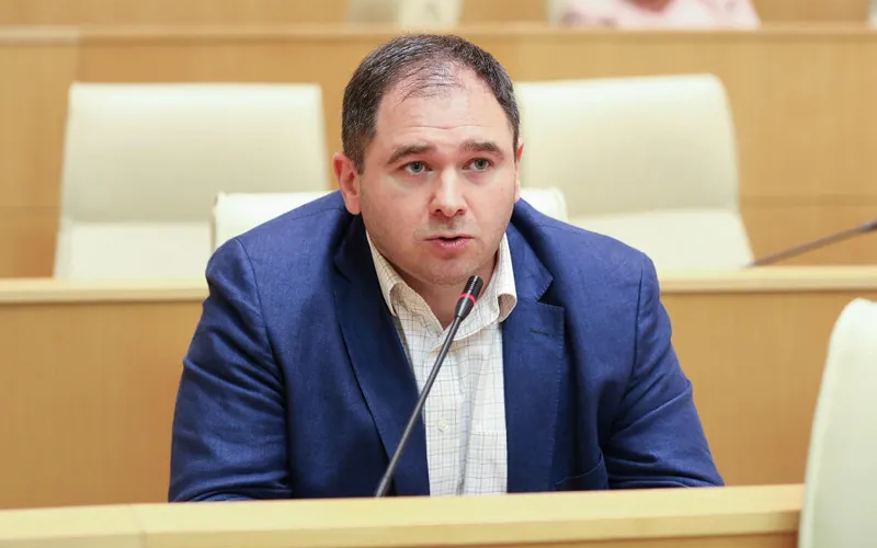 ნიკოლოზ სამხარაძე – შენი თანამოქალაქის გაჭირვება თუ უფრო ნაკლებ უბედურებად მიგაჩნია, ვიდრე უკრაინელის, მაშინ მორალსა და…