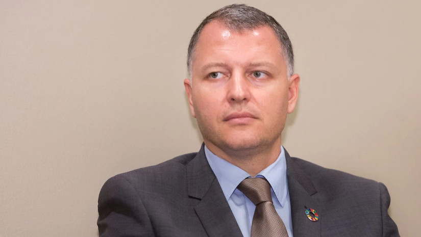 გიორგი ფხაკაძე ოპოზიციას: ხალხს ეუბნებით, რომ ბატონი ბიძინა ჩავიდა საბავშვო ბაღში და მოწამლა ბავშვები. რა დონეზე ხართ…