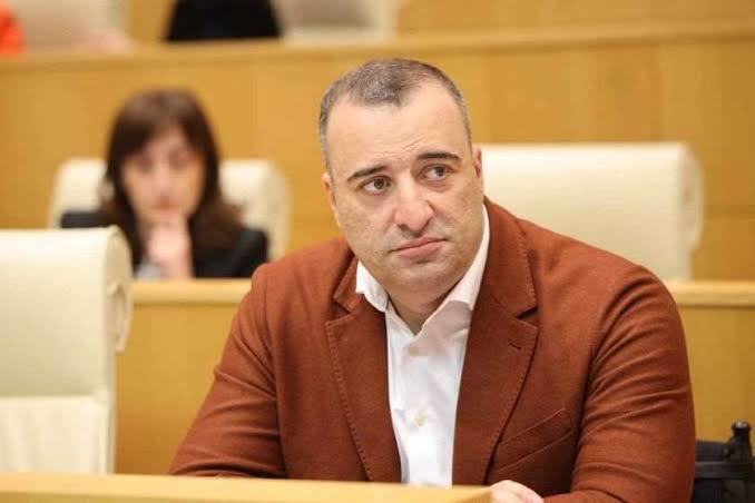 რატი იონათამიშვილი: ძალადობრივ აქციებში მონაწილე ცხრა პირის მხრიდან დანაშაულის აღიარებამ და მონანიებამ, კიდევ ერთხელ ახადა…