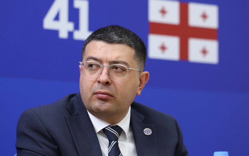 დიმიტრი სამხარაძე: ყველაზე ზუსტი და უტყუარი კვლევა არჩევნებია! საკრებულოს 3 მაჟორიტარულ ოლქში, გადამთიელების ინტერესების…