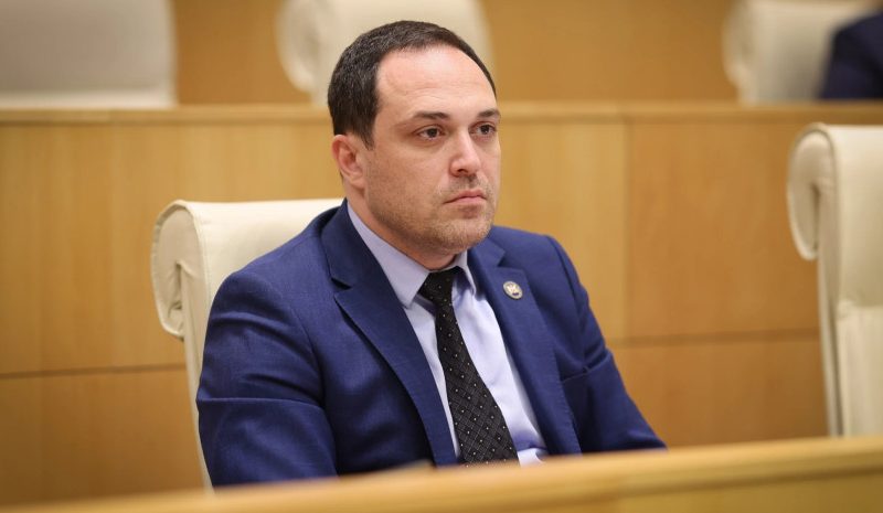 გიორგი გაბუნია ჰერჩინსკის განცხადებას პასუხობს, რომელმაც ევროკავშირი ქართულ მრავალხმიანობას შეადარა: ქართული მუსიკა…